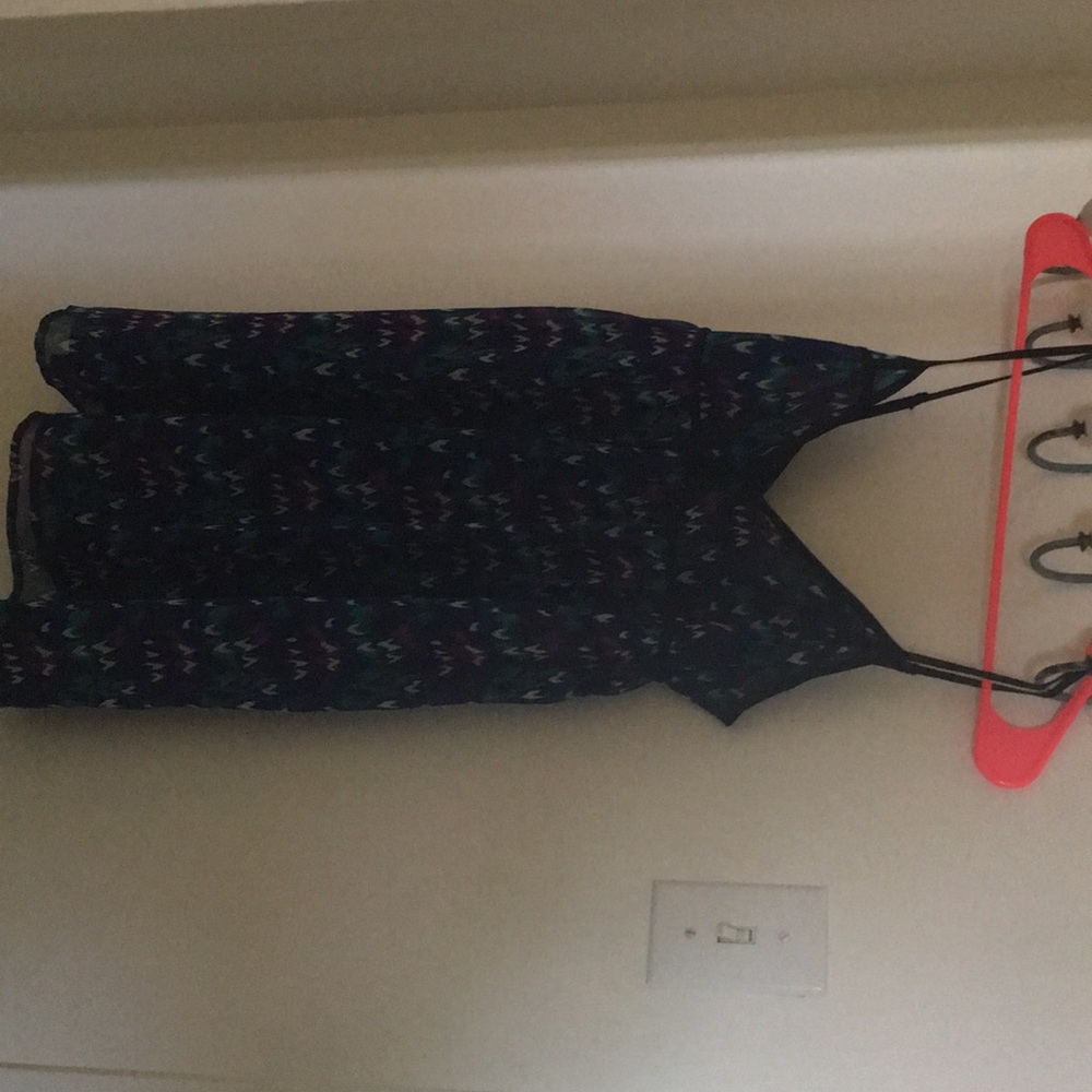 Cute spaghetti strap forever 21 dress size small.